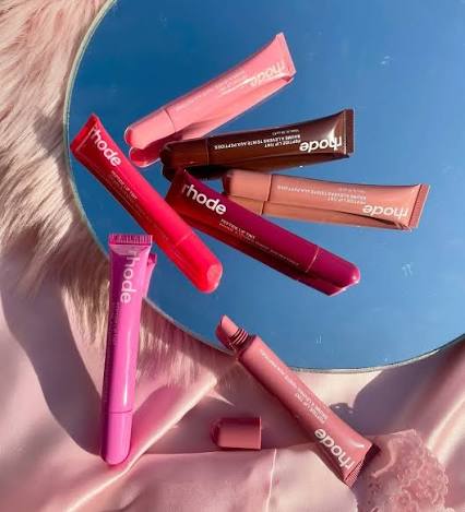 Rhode Lip Gloss – Long-Lasting Moisturizing Peptide Lip Tint